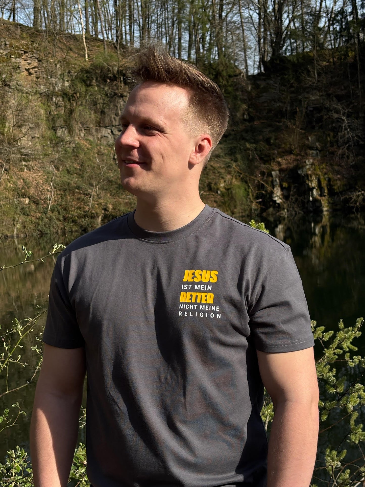 T-Shirt "Jesus ist mein Retter"